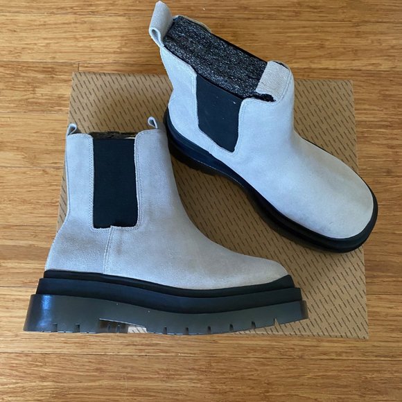 NWT Urban Outfitters Gray Mason Boot Men's Size 8 - Picture 1 of 10